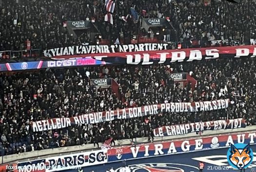 Kylian a eu son chant, mais aussi ses banderoles. Enfant du pays  #PSGRCSA
