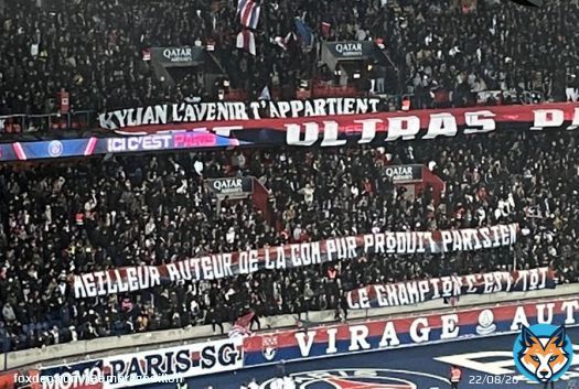 Kylian a eu son chant, mais aussi ses banderoles. Enfant du pays  #PSGRCSA