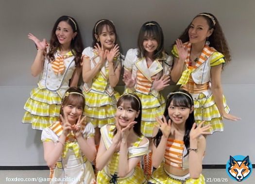 『#UTAGE！』に出演した #柏木由紀 さん、#山内瑞葵 さん、#倉野尾成美 さん、#高橋愛 さんらとの写真を #MAX #LINA さんがブログに公開  「AKBの可愛い可愛いお衣装を ご本人さまからお借りしたのに...」  #AKB48   ブログはこちら