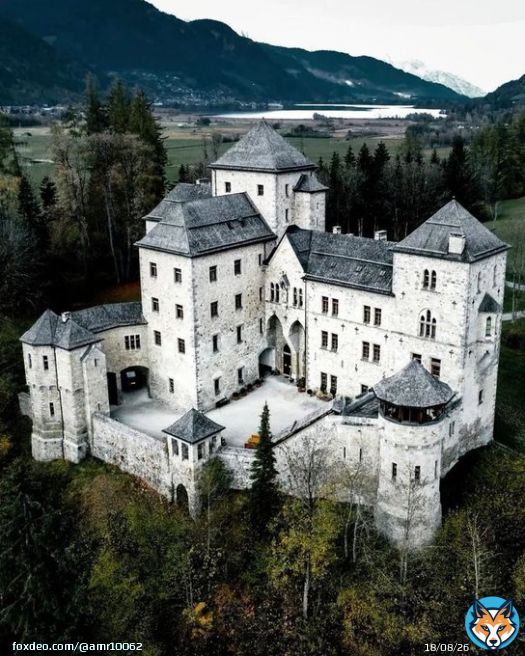 Austria    Fischhorn Castle, nestled in the Austrian Alps    #Austria #Castle #X #Mondaymorning