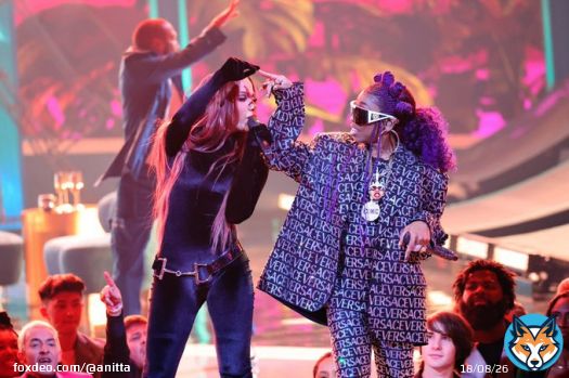 What a honor to have the queen @MissyElliott performing with me at the @AMAs!!! I feel so grateful  life is amazing