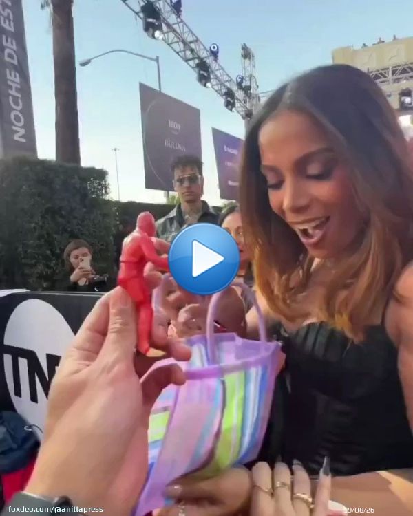 This toy better bring us lucky (again). #LatinGRAMMY