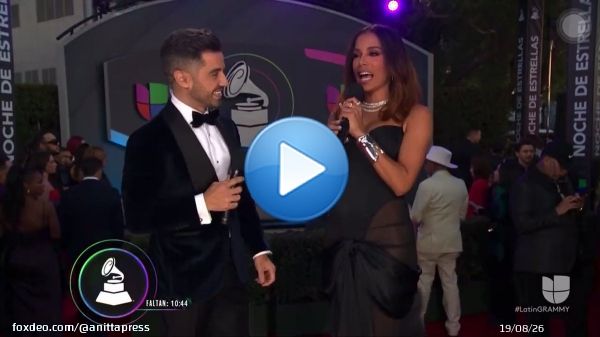 'I don't think I'm going to win, but I came to the party' &mdash; Anitta lights off her thoughts at the #LatinGRAMMY.