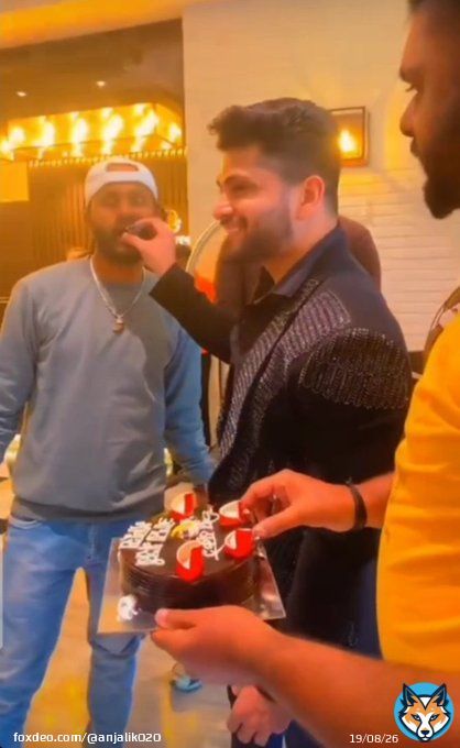 Cake cutting  HBD SHIV CHE BABA  #ShivThakare #ShivSquad #ShivKiSena #ShivKiMandali