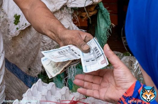 البنك الدولي: أسعار الغذاء العالمية تقفز 5% #التضخم #مصر #البنك_الدولي #الغذاء<bR>يواصل تضخم أسعار المواد الغذائية المحلية ارتفاعه، مع تضرر المستهلكين في كل من فنزويلا ولبنان والأرجنتين وتركيا ومصر بشكل خاص، وفقاً للبنك الدولي.البنك الدولي يحذّر من صدمة بأسعار السلع بسبب الصراع في الشرق الأوسط تظهر أحدث البيانات الشهرية المتاحة معدلات زيادة أسعار الغذاء فوق مستوى 5% على النحو التالي:%57.1 من الاقتصادات منخفضة الدخل (مقابل 63.2% في القراءة السابقة)%83 من الاقتصادات ذات الدخل المتوسط الأدنى (مقابل 79.5% سابقاً)%59 من اقتصادات الدخل المتوسط الأعلى (مقابل 67% سابقاً)%64.3 من الاقتصادات مرتفعة الدخل (مقابل 78.9% سابقاً)من حيث القيمة الحقيقية، تجاوزت زيادات أسعار المواد الغذائية التضخم الإجمالي في 77% من 170 دولة تتوفر بياناتها، حسبما ذكر البنك الدولي في آخر تحديث للأمن الغذائي.