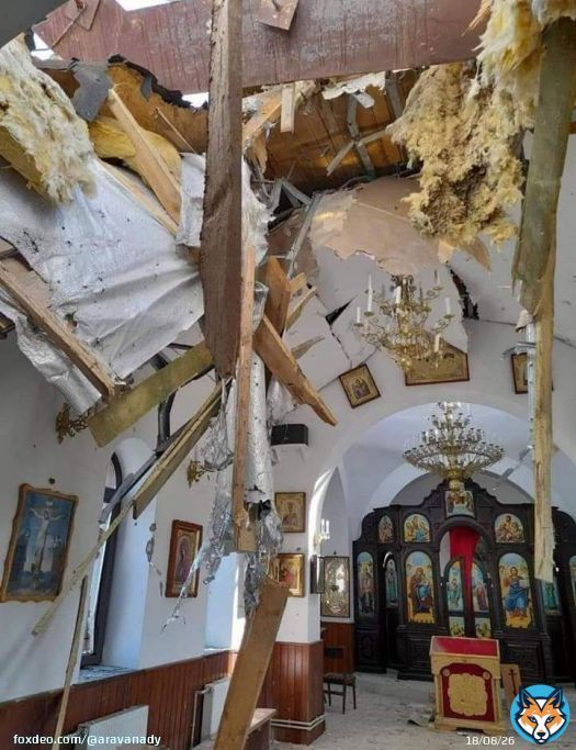 The #Russian #liberators came to #Luhansk region to liberate many #roofs so that some fresh air can come into buildings now  \ud83d\ude0c (picture from #Sievierodonetsk May 15 enclosed)! #RussiaInvadedUkraine #FCKPTN  #Северодонецк #Луганск #UkraineWeWar #Donbas