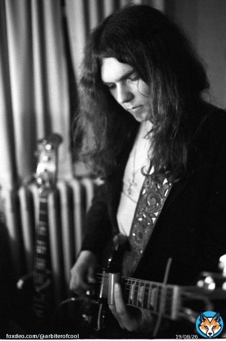 Gary Rossington in 1976. Love this pic. The man wrote some great music with his friends Ronnie and Allen. The last of the original Lynyrd Skynyrd has passed at 71. #RIPGaryRossington