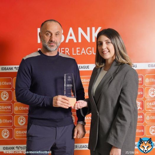 L&rsquo;entra&icirc;neur de Pyunik  Yegishe Melikyan  a &eacute;t&eacute; &eacute;lu meilleur entra&icirc;neur du mois de novembre !  #Melikyan