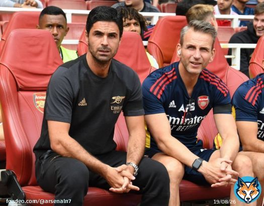 Albert Stuivenberg was insistent on pushing Auba out. He was worried about the effects he would have on Saka, ESR and Nketiah. The Dutchman has been every bit as important and influential as Arteta was as No&thinsp;2 to Pep at City. Not all heroes weear capes. But some wear AirPods