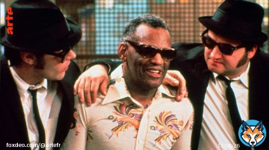 Avant les Men In Black, les deux hommes en noir du cin&eacute;ma se nommaient Jake et Elwood Blues, deux fr&egrave;res touch&eacute;s par la gr&acirc;ce&hellip; et le blues. Une com&eacute;die culte &agrave; (re)voir ce soir sur nos antennes