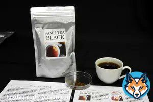 【注意】健康茶からステロイド成分検出　国民生活センター「飲用者は受診を」     ステロイドが検出されたのは、「ジャムー・ティー・ブラック」  容器包装には 「花粉症の厳しい症状が緩和され通常生活が可能な状態になると報告されています」などとうたっていました。