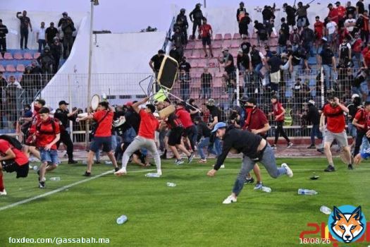 بالصور.. اشتباكات دامية بعد هجوم أنصار اتحاد العاصمة على جماهير آسفي