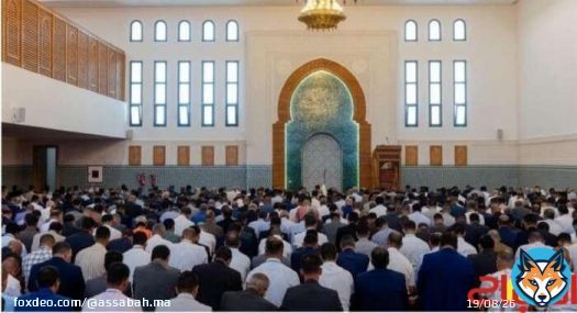 نساء ورجال الأمن الوطني يؤدون صلاة الجمعة لأول مرة داخل مسجد المقر الجديد للمديرية العامة للأمن الوطني