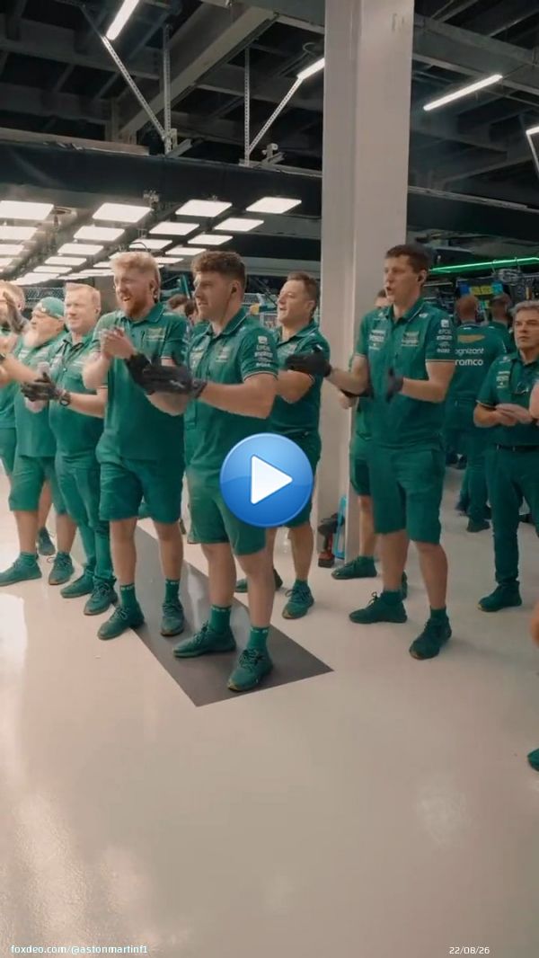 Teamwork.   #F1 #SaudiaArabianGP