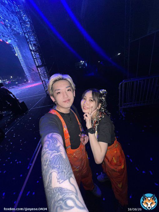 インドネシア本当にありがとう Terima kasih 人生初の海外フェスがHead In The Cloudsで本当に良かった。 Thank you #88rising 日本語で大合唱してくれた壮観な景色、 一生忘れません。 We are YOASOBI