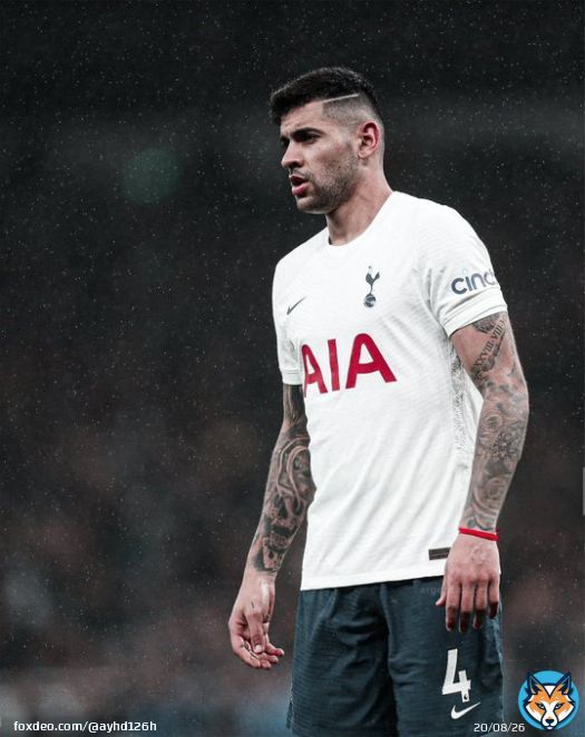 JUST IN!  Romero had to come back out on the pitch after the game to let Haaland out of his pockets so Haaland could pick up the ball and give it to the ref which was his 5th touch of the day.