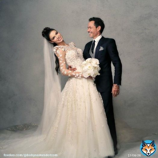 Singer @MarcAnthony and his new wife @itsmissnadia are expecting their first child together.