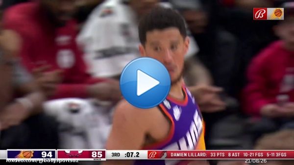 Somehow, Devin Booker is taking his game to another level.  32 points in 31 minutes so far. #WeAreTheValley