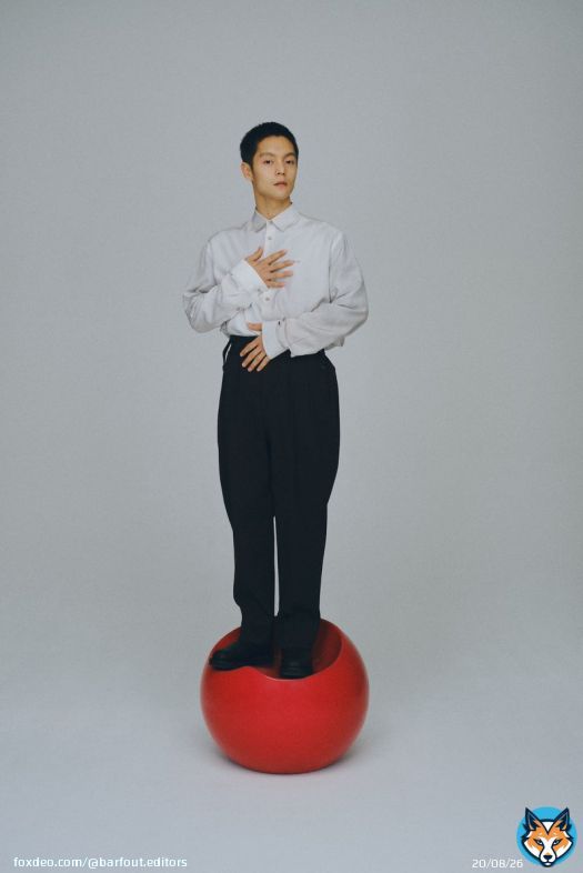 #窪田正孝 さん主演の『劇場版ラジエーションハウス』が公開に！発売中の #BARFOUT! 5月号（表紙／#松村北斗 #SixTONES）では、窪田正孝さんに久々にお話を伺わせていただきました！取材中、いつも真っ直ぐに心の内にあるものを感じさせてくれる窪田さん。ぜひ本誌にて\u25ce写真は未掲載カット。（松坂）