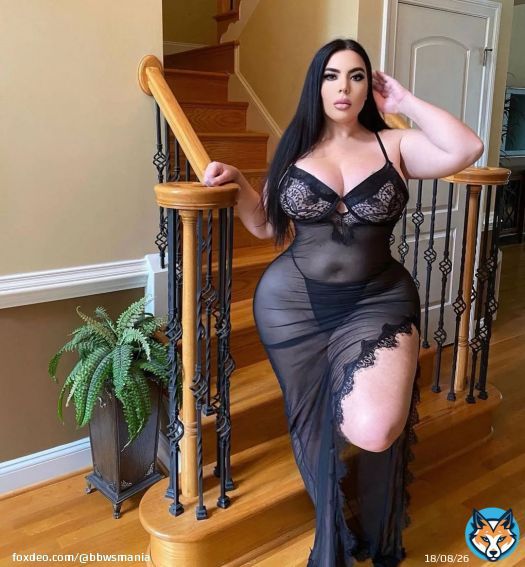 Nicole @nicolenurko \u2764\ufe0f..#curvesarebeautiful #fullfiguredfashion #loveyourcurves #plussizeclothing #curvygirl #effyourbeautystandards #bopo #curvymodel #loveyourbody #thickgirl #curvyfashion #curvesfordays #bodyposi #plussizeboutique #plussisize #curvemodel #curvyfashionista #embraceyourcurves #plussizeblogger #fullfigured #plussizebrasil #curvesaresexy #plussizebeauties #bodypositivity #curvygirls #curvyblogger #plussizebeauty #thickthighs #bodypositive #beautifulcurves_