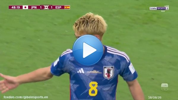 Ritsu Doan equalises for Japan with a brilliant strike to beat Unai Simon!  Should the keeper have done better there...?   #FIFAWorldCup #Qatar2022