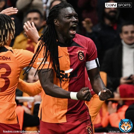Galatasaray, Bafetimbi Gomis'in golleriyle soyunma odasına &ouml;nde giriyor!   Galatasaray 2-0 İstanbulspor  | #GSvİST   İlk yarıdan kareler.
