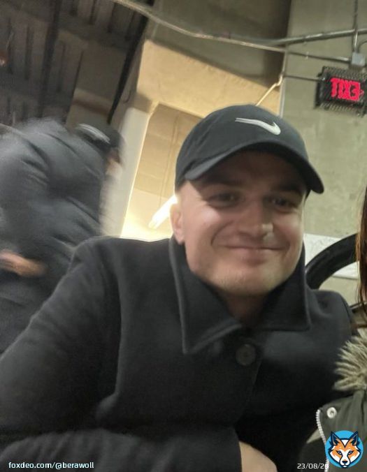 my bestfriends who never take off their hats