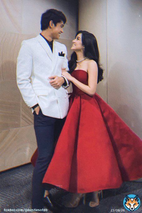 It&rsquo;s the most beautiful time of the year.  DecemBELLE WithDONNY   #DazzlingDONNYAtChristmasSpecial #BELLElightfulAtChristmasSpecial