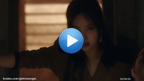 the way i&rsquo;d go maze-runner mode to save nayeon from those closing walls and use myself as a sacrifice instead