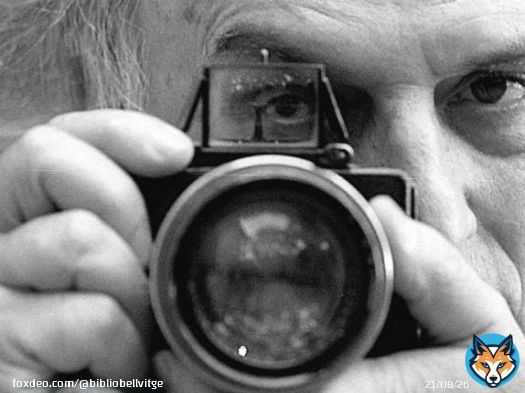 'Nos comemos el tiempo, Luis. Lo devoramos insaciablemente; tan veloz pasa todo que cuando nos damos cuenta ya no estamos aqu&iacute;...'  Carta a Luis Bu&ntilde;uel (fragment)  Carlos Saura (1932-2023)  THANKS  #DEP #Goya2023 #CarlosSaura #Saura