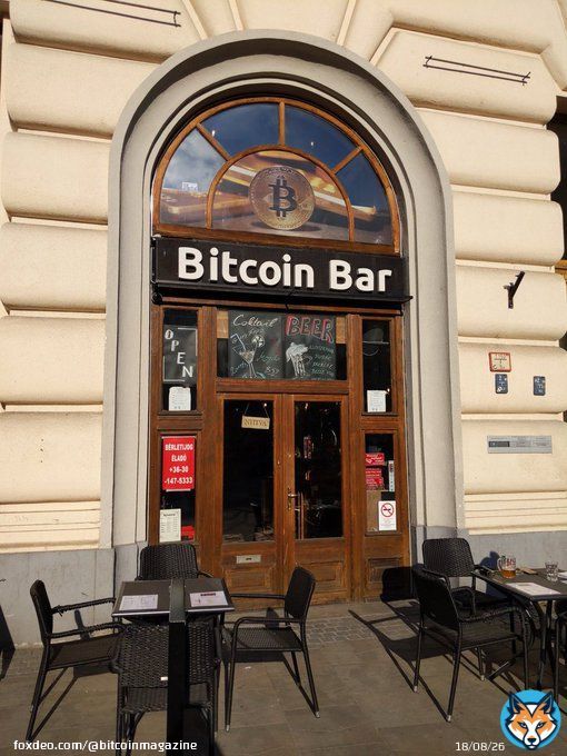 Welcome to the #Bitcoin Bar in the capital of Hungary