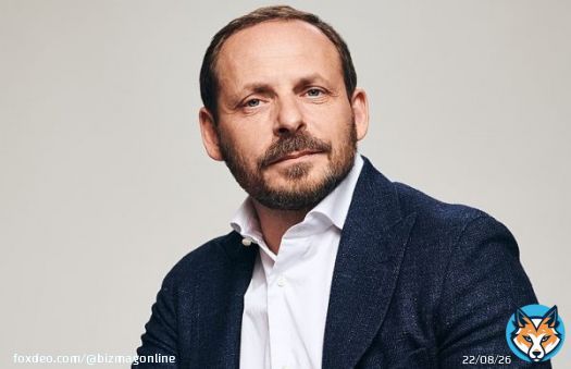 Сооснователь 'Яндекса' Аркадий Волож попрощался с компанией в преддверии ее реструктуризации   Сооснователь "Яндекса" Аркадий Волож окончательно ушел из компании. Об этом он сообщил сотрудникам в "прощальном" письмьме.