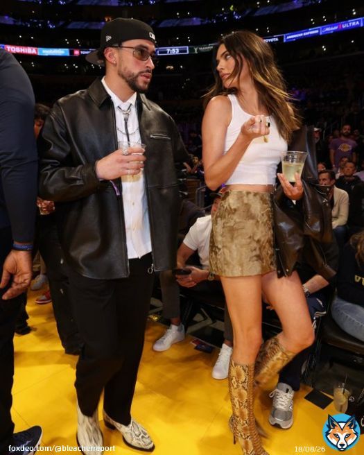 Kendall Jenner and Bad Bunny courtside for Lakers-Warriors