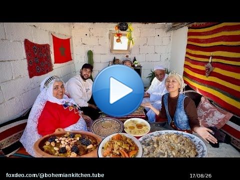 Nous avons &eacute;t&eacute; invit&eacute;s chez Famille Amazighe - Cuisine du village marocain