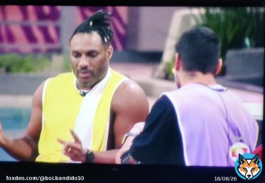 O FRED Nic&aacute;cio vendo que esse telefone sem fio que ele fez se alongou  para mim ele arregou porque ele n&atilde;o sustentou os B.O que ele  enfeitou o pav&atilde;o. Ele n&atilde;o jogou na cara do BRUNO Gaga o que ele achava e com SAPATO ele arregou mesmo #BBB23 #jogodadiscordia
