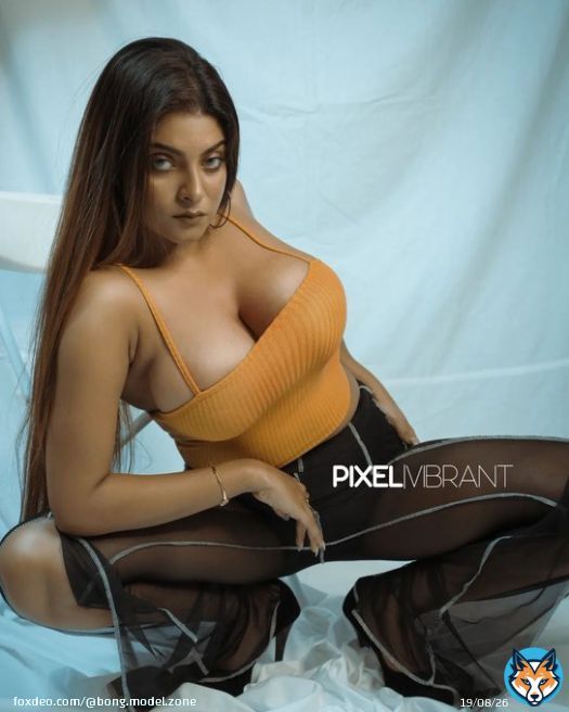 Chandrika #Trending #TrendingNow #trendsonfire #sexy #Share #thatthat #thatshot #beauty #beauty #desiwife #desihot #desigirl #kolkatagirl #hotpecs #hotpicshow #topmodel #bongnaari #BongGirls #bongacamsmodels #bongsundori #bongcrush #bongbeauties #bongbomb #bongmodel #nuuuuude