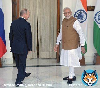 Peskov conferma la cancellazione del summit annuale russo indiano. Putin e Modi non si incontreranno questo mese.