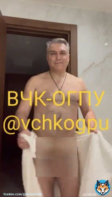 Зам.командующего сухопутными войсками генерал-лейтенант, Герой РФ Матовников голым танцует на камеру... Прикиньте-для командующего