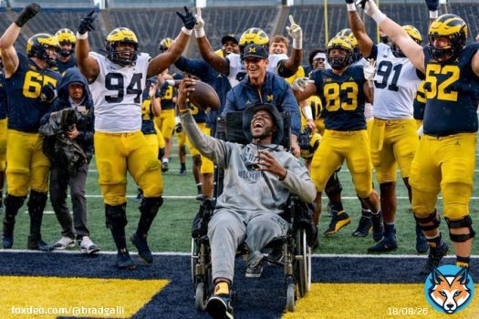 Such sad news: Dametrius 'Meechie' Walker has died, Muskegon&rsquo;s football program announced.  What an amazing impact he made on so many as he battled cancer. Praying for his family and friends