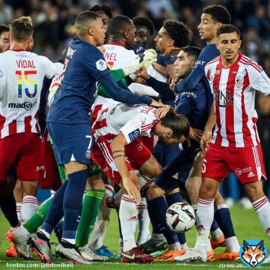 Brawl broke out as PSG beat Ajaccio 5-0