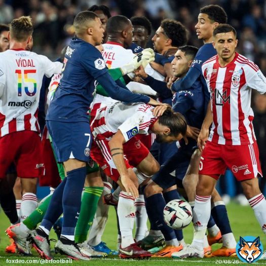 Brawl broke out as PSG beat Ajaccio 5-0