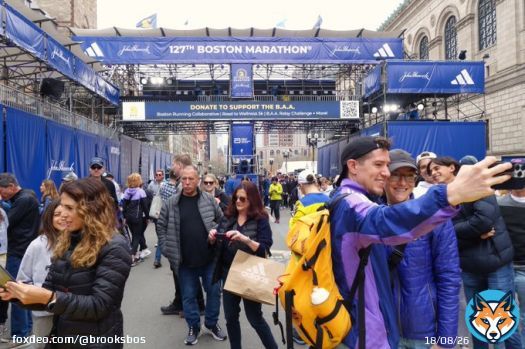 Everyone was out and about enjoying the perfect weather and celebration for the Boston Marathon weekend! #Boston #BostonMarathon2023 #BostonMarathon #Massachusetts #marathon