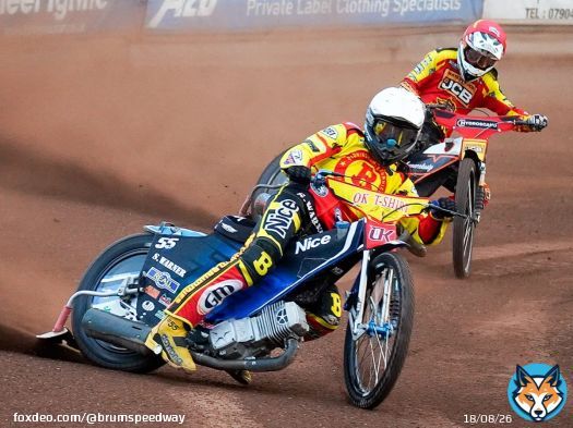 ! Zagar opened his account as our first race winner, leading home a 4-2 to secure our first heat advantage in heat . 15-9 after heats. Phil McGlynn #LEIBIR | #britishspeedway