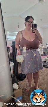 Holy cow ! #lactation #lactating #milkytits #lactationfantasy #lactophilia #nursingbra #darkareolas #largeareolas #pregnant #breastpumping