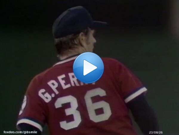 Gaylord Perry strikes out Pete Rose, Joe Morgan and Johnny Bench during the 1974 Baseball All-Star Game at Three Rivers Stadium in Pittsburgh! #MLB #Legends #RIPGaylord