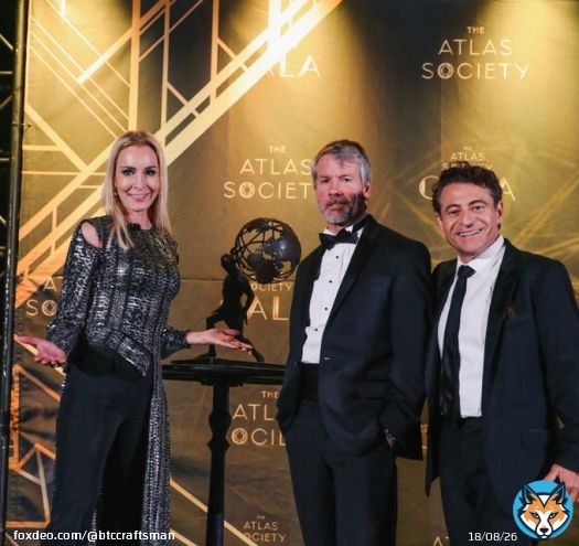 Objectivists are the first to hand a bitcoiner an award.   Let me know when a religion does this.   Objectivism + #Bitcoin  =  renaissance 2.0