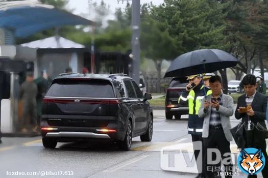 The media report says seokjin also came to send off hobi with Bangtan members, my ot7 babies  WE LOVE YOU J-HOPE WE WILL WAIT FOR YOU HOBI WE WILL WAIT FOR YOU J-HOPE #UntilWeMeetAgainJHOPE #HaveASafeFlightOurHOPE #JHOPE #HOSEOK
