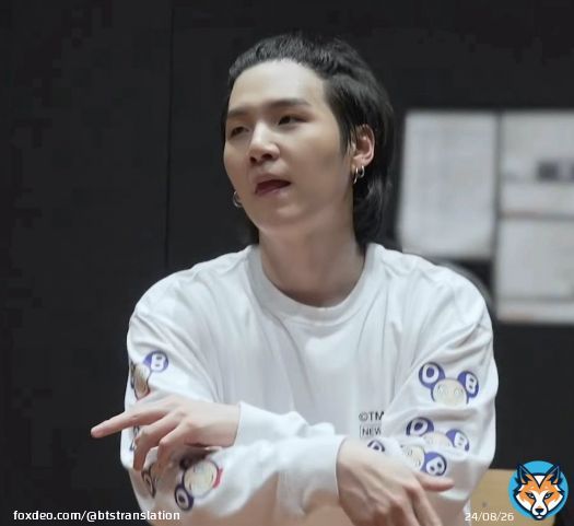 someone requested yoongi in ponytail in HD so here you go, HD remastered  \u2728  [this is as HD i could possibly make it]