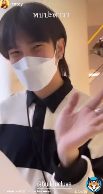 For once I am happy I am awake at this time.  Ps. Fucking time zone. Bius ig update you guys he looks so sweet and happy. I can't Bible you lucky bish #BibleBuild #BuildJakapan