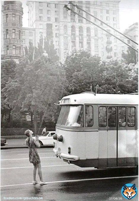 Сцена з тролейбусом Хрещатик,  Київ 1970-80-ті  Автор не відомий